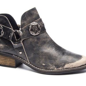 Chinese Laundry Austin Ankle Boot